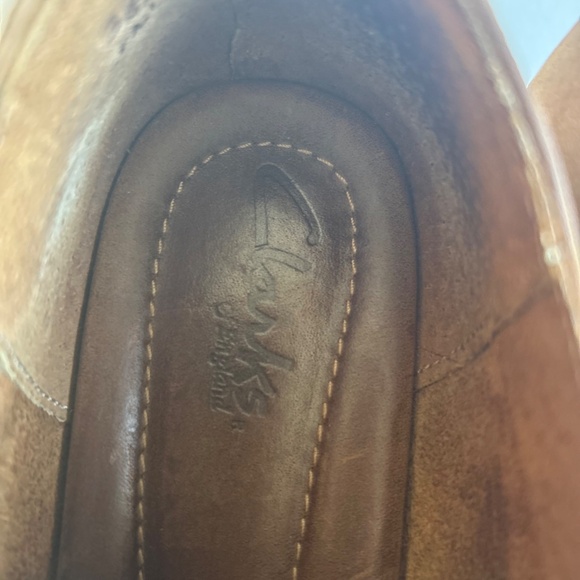 Clark’s Tan Genuine Leather Rubber Outsole Loafers size 9 - Picture 9 of 15